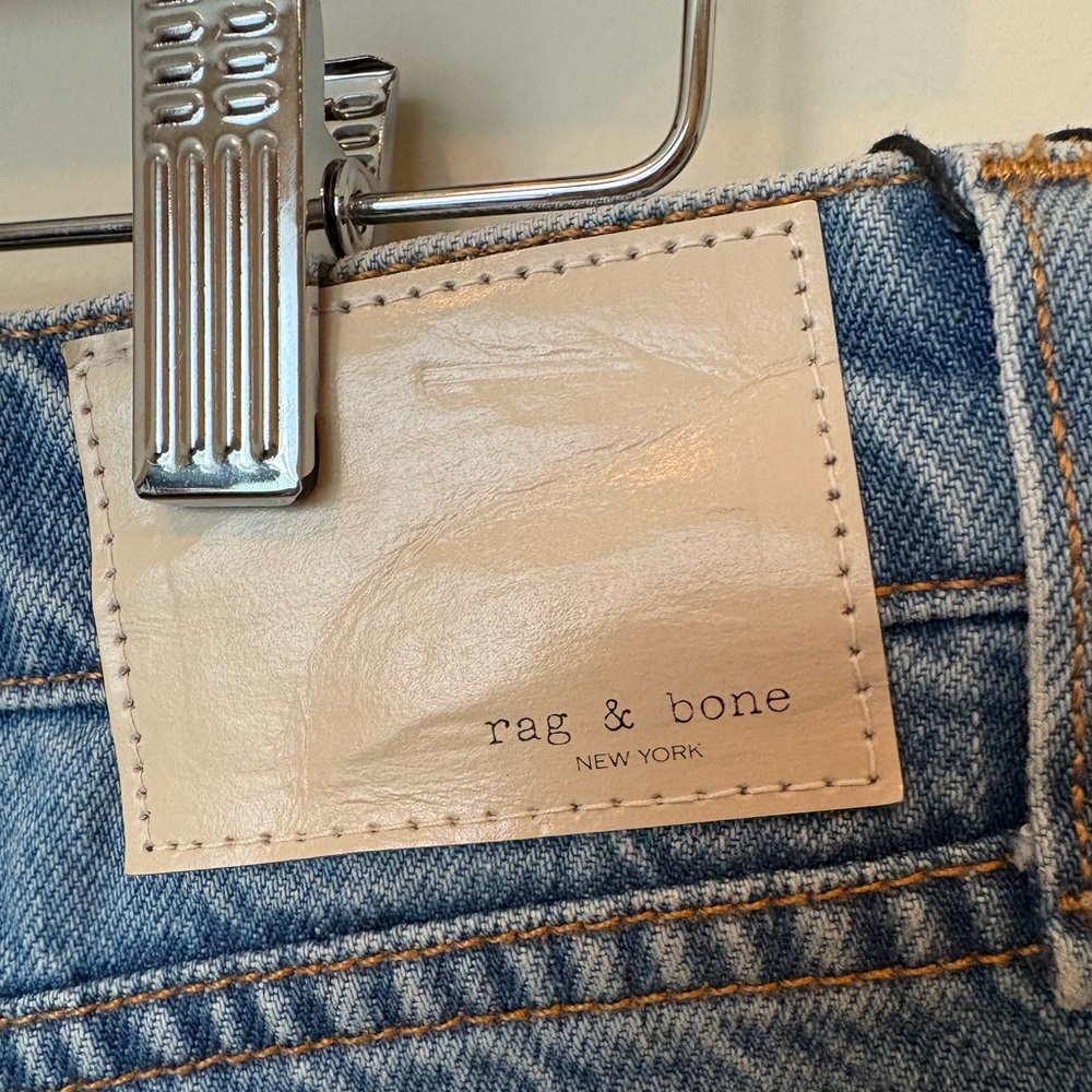 Rag & Bone Rosa Mid-Rise Short - Picture 7 of 11